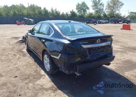 2015 Nissan Altima 2.5 from USA, damaged, VIN 1N4AL3AP5FN358396